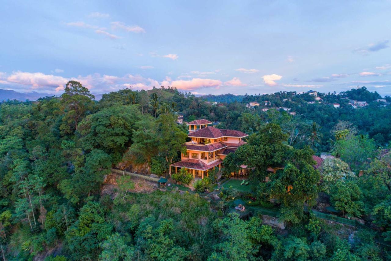 Villa Rosa Kandy Bagian luar foto