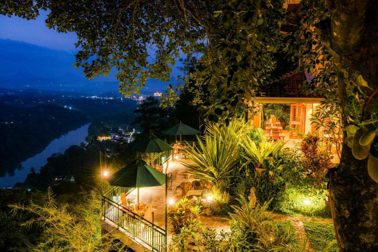 Villa Rosa Kandy Bagian luar foto