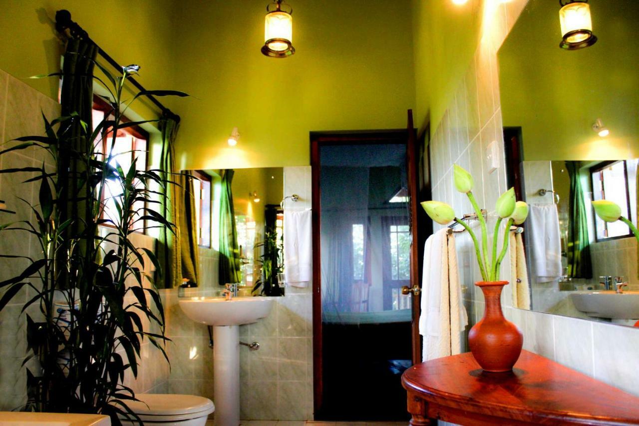 Villa Rosa Kandy Bagian luar foto
