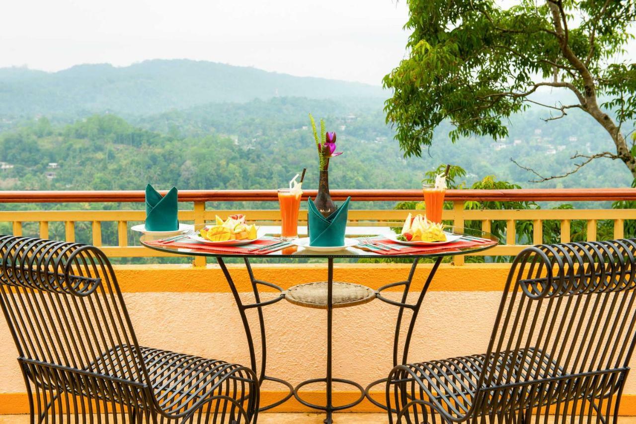 Villa Rosa Kandy Bagian luar foto